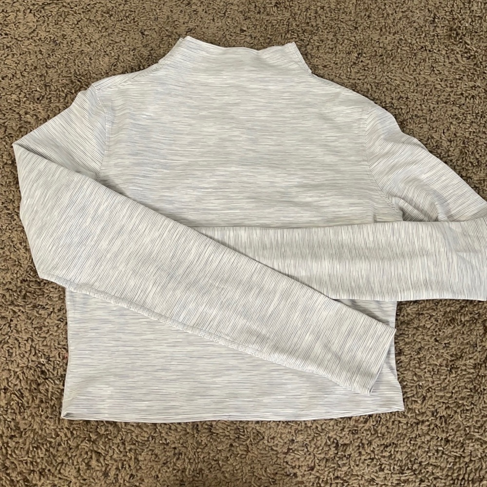 Brand new long sleeve ✨